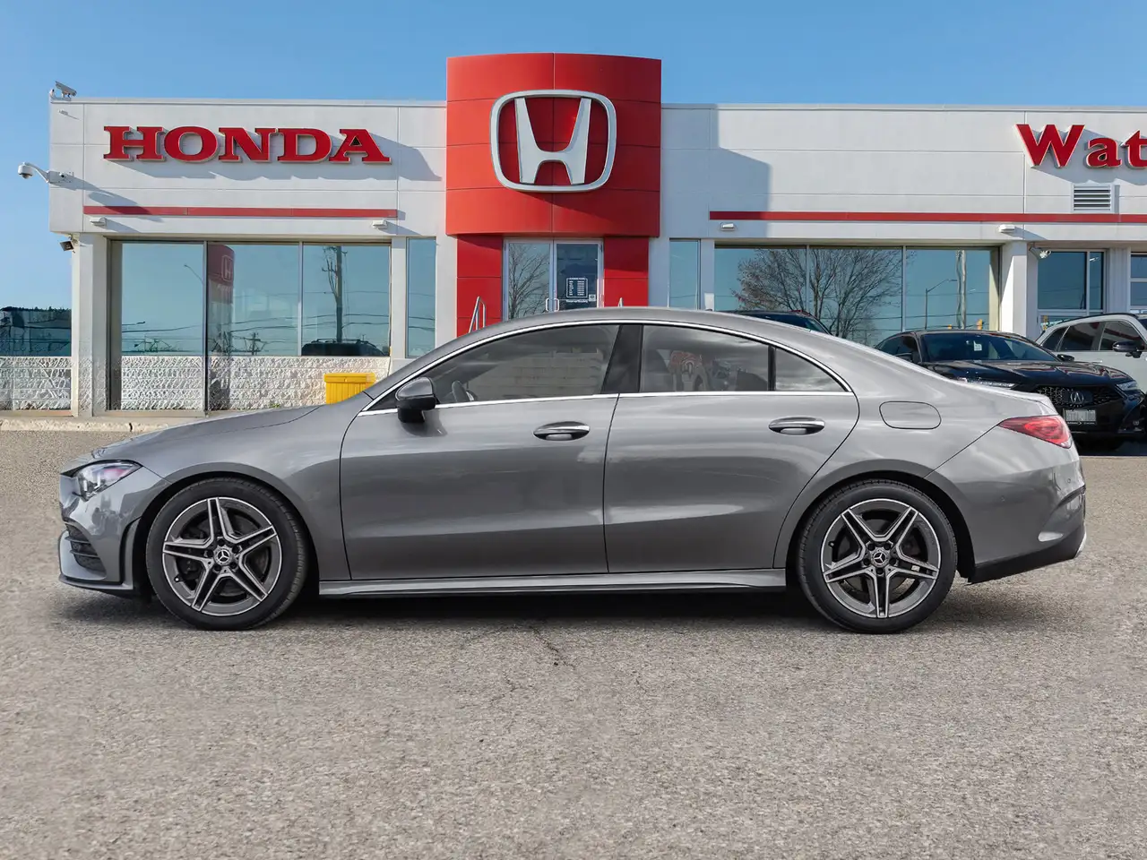 Mercedes-Benz CLA снимка Mercedes-Benz CLA