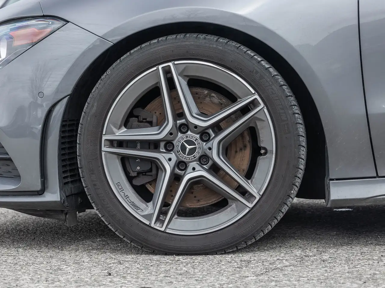 Mercedes-Benz CLA снимка Mercedes-Benz CLA