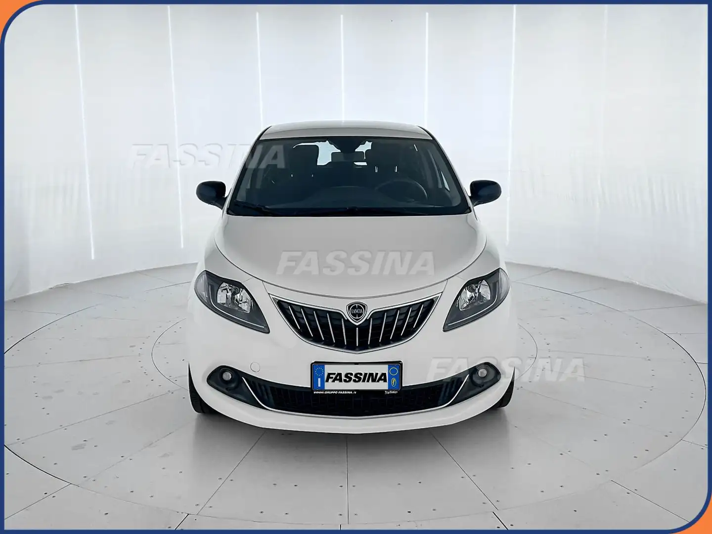 Lancia Ypsilon 1.0 FireFly 5 porte S&S Hybrid Platino Bianco - 2