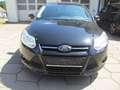 Ford Focus Turnier Sync Edition, 8-fach Bereift Schwarz - thumbnail 3