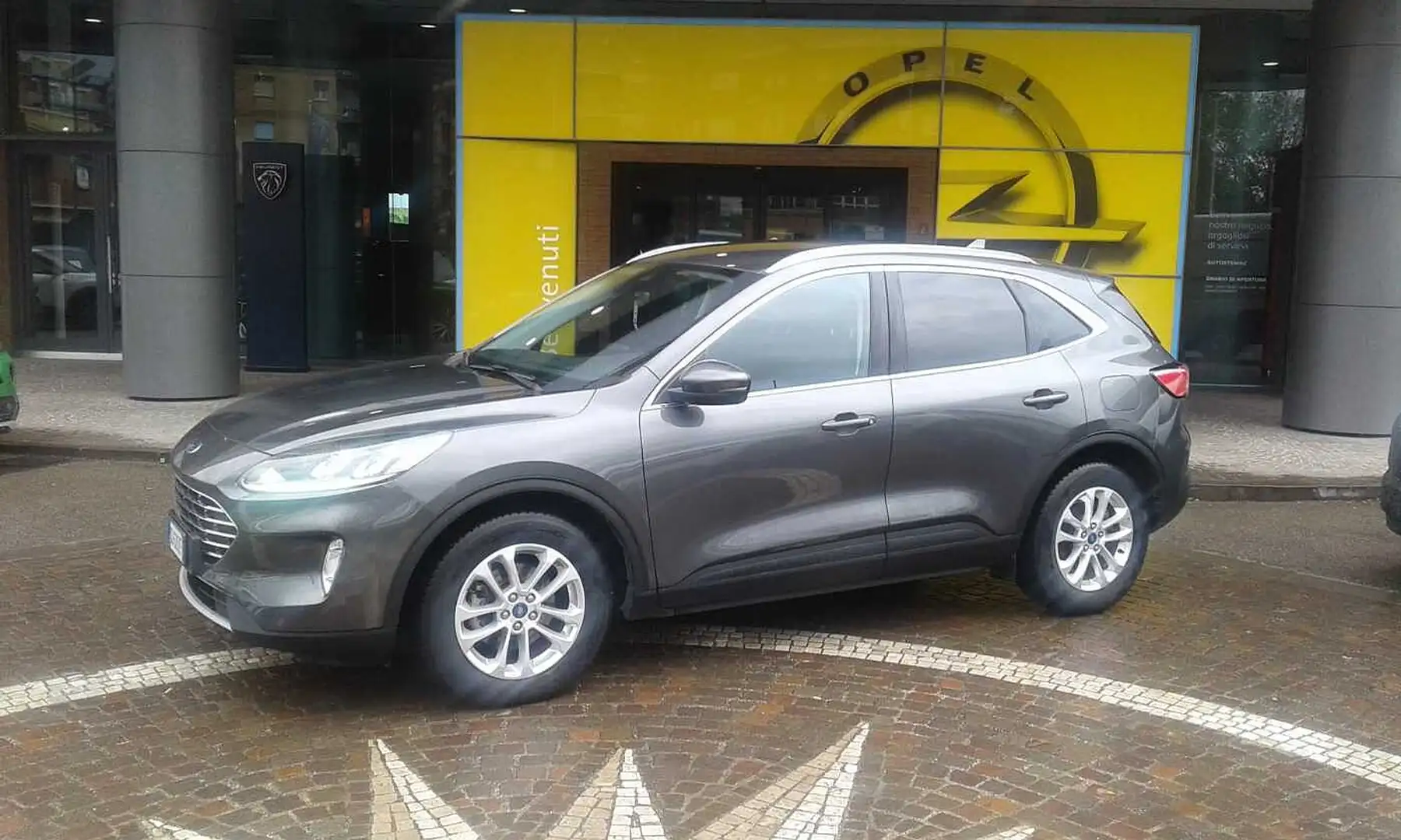 Ford Kuga FORD KUGA 15 TDCITITANIUM 120CV Grigio - 2