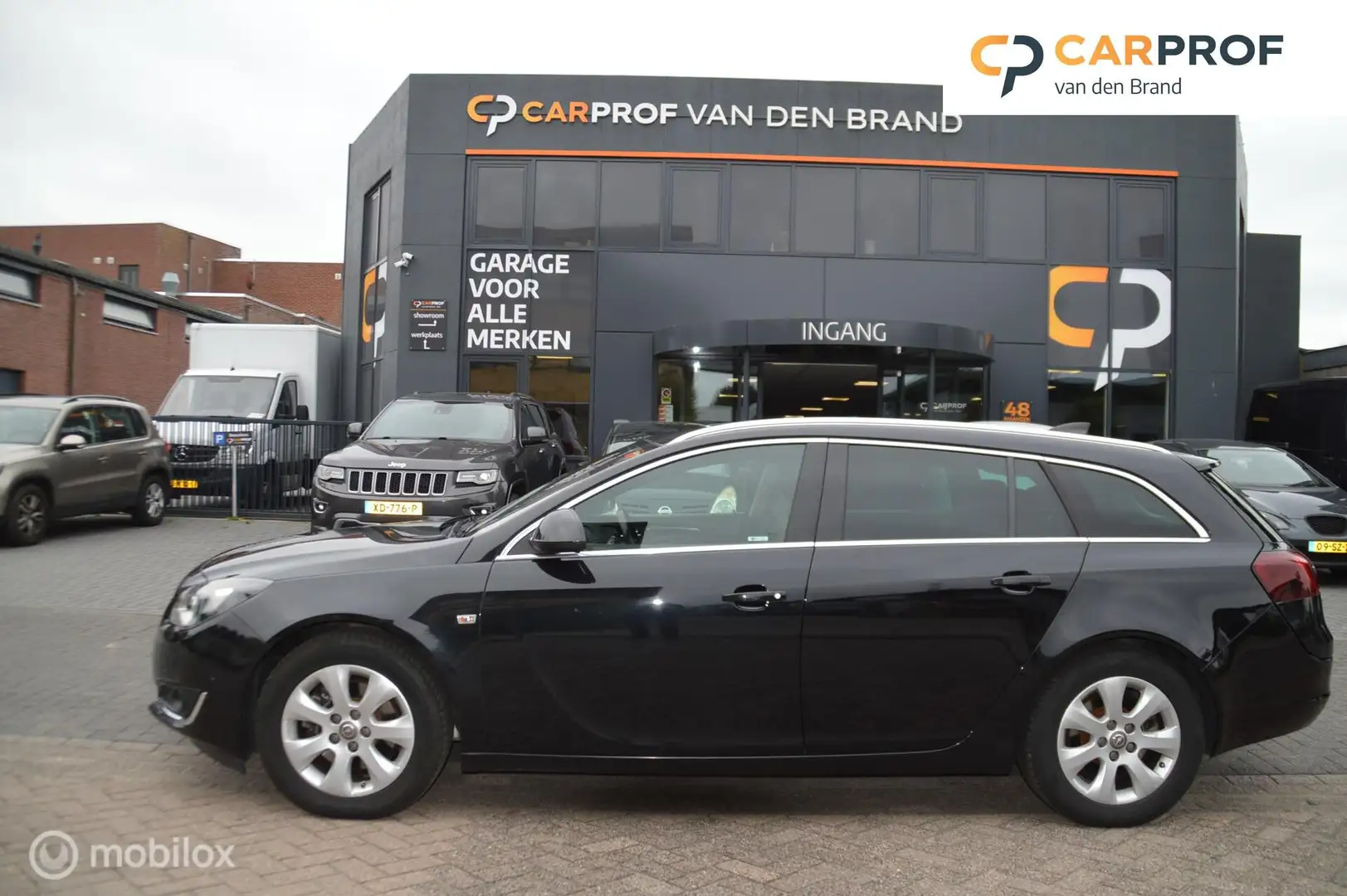 Opel Insignia Sports Tourer 1.6 T Cosmo Noir - 2
