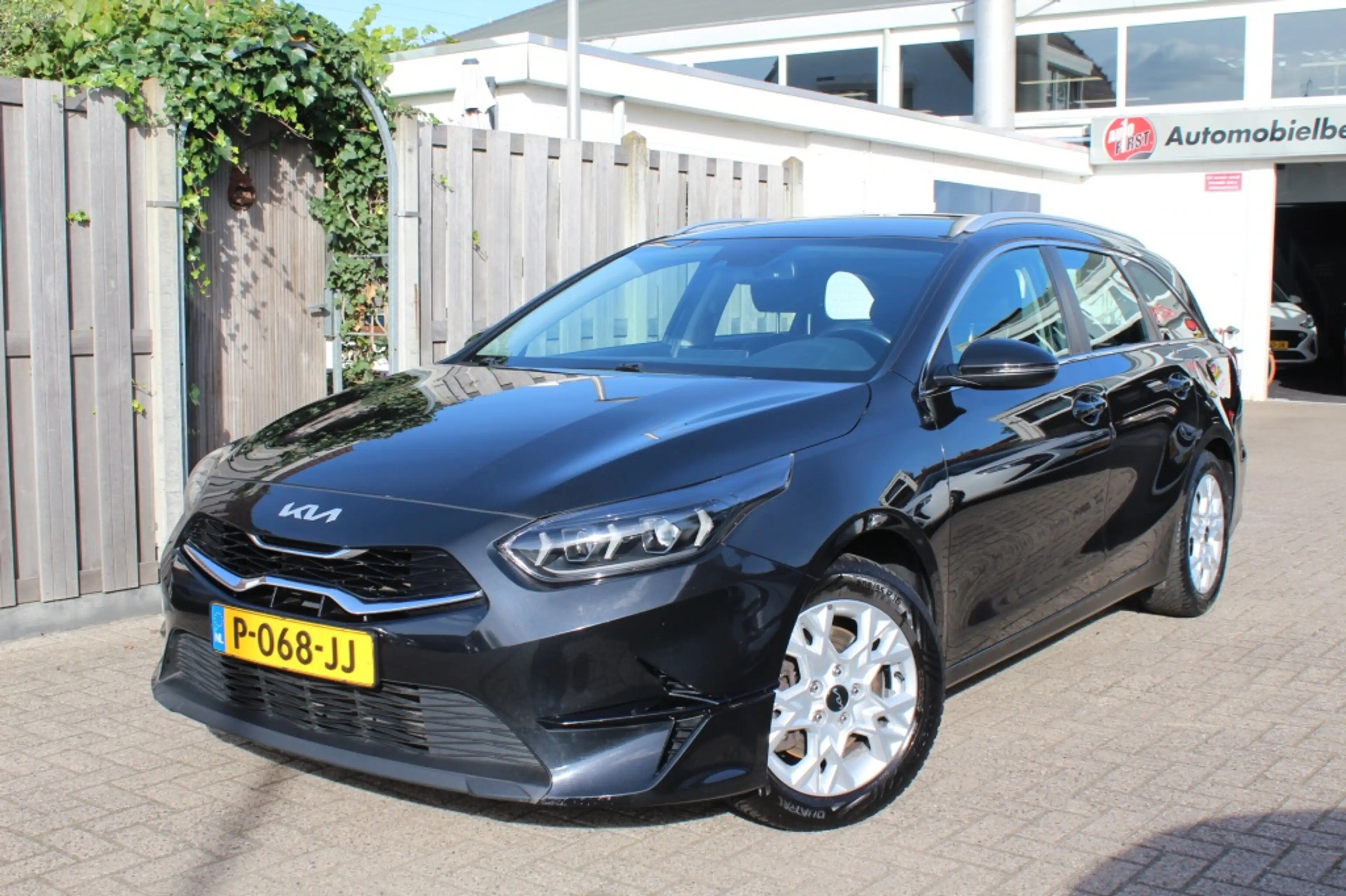 Kia Ceed SW / cee'd SW Sportswagon 1.5 T-GDi DynamicLine — photo 2