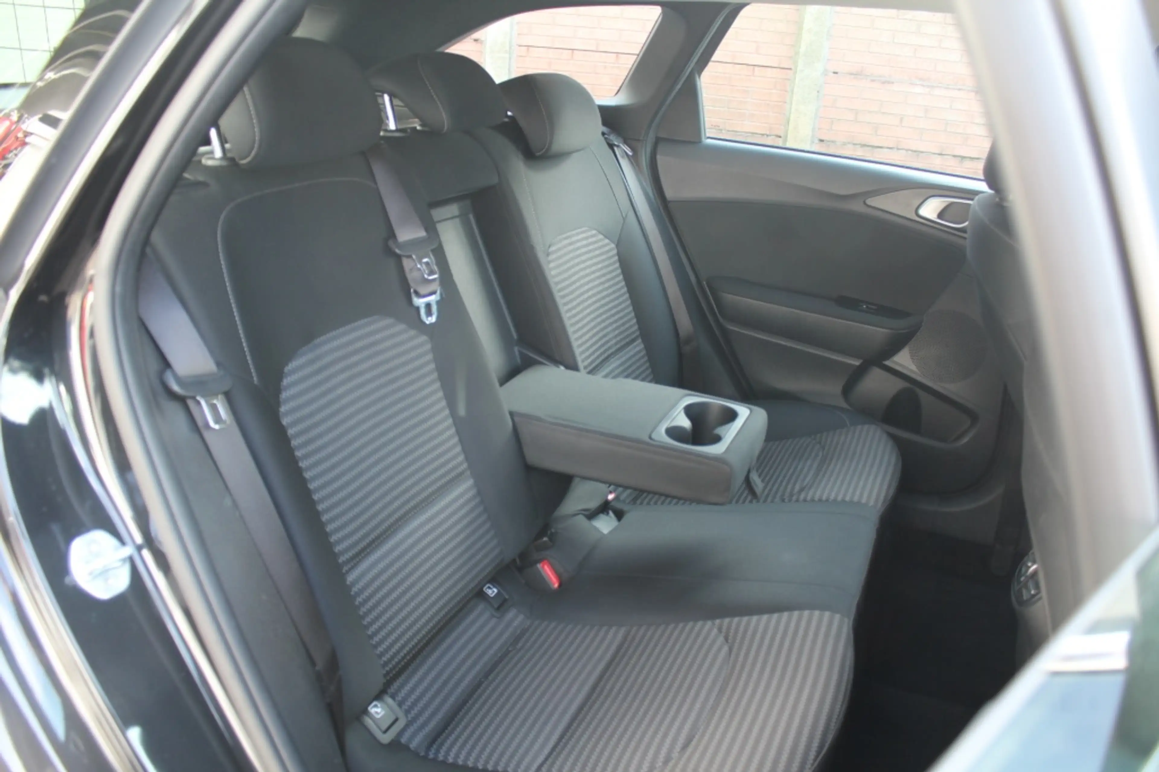 Kia Ceed SW / cee'd SW Sportswagon 1.5 T-GDi DynamicLine — photo 12