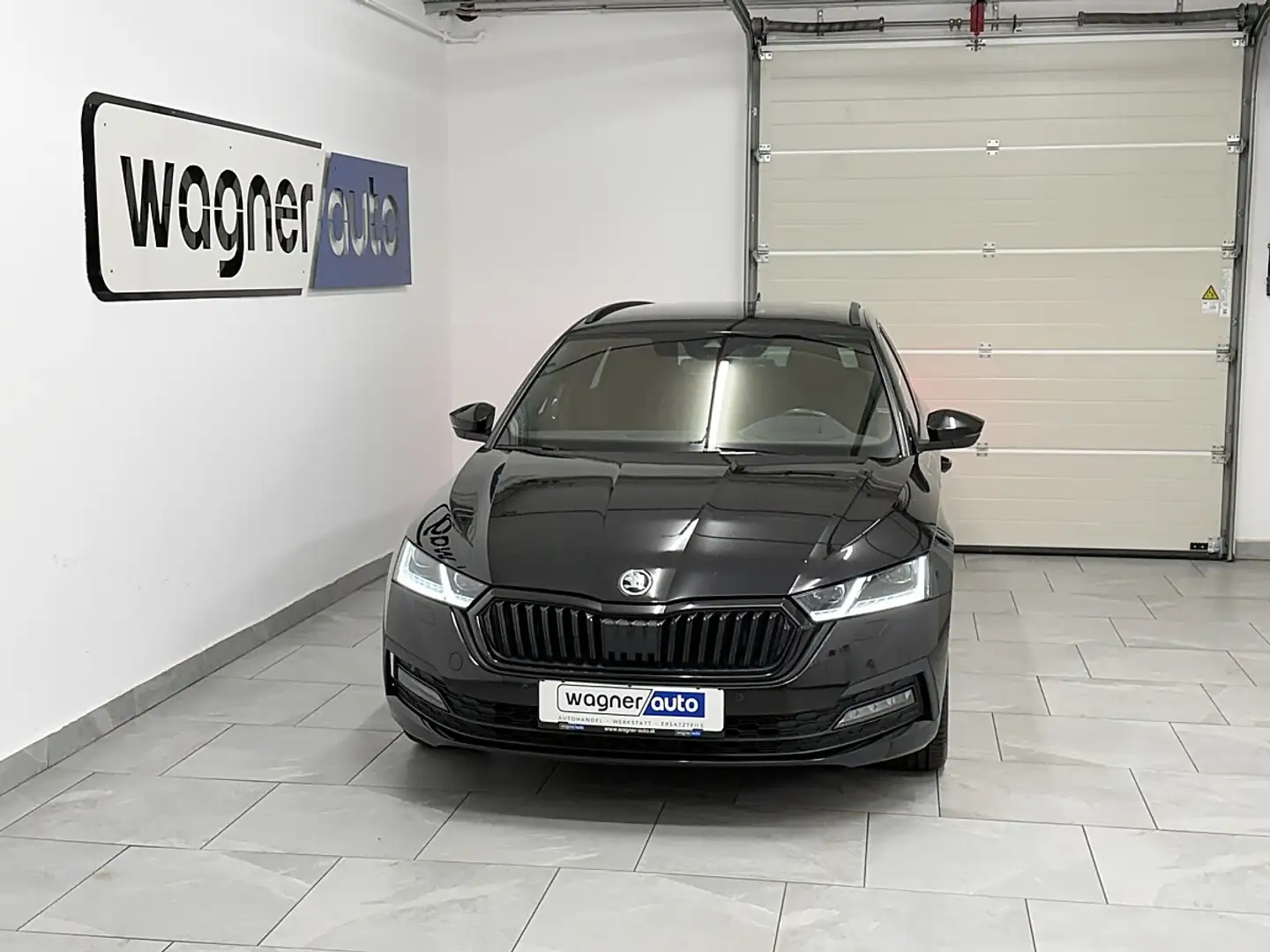 Skoda Octavia Combi 2,0 TDI Style DSG Sportpaket "DYNAMIC"/Ma... Schwarz - 1