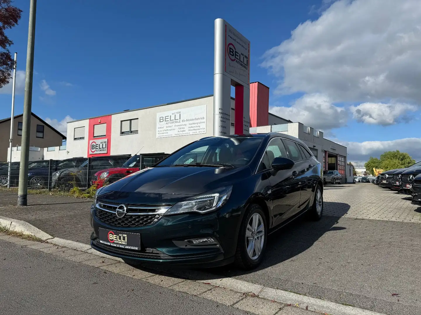 Opel Astra K Sports Tourer Dynamic Navi FINANZIERUNG Grün - 1