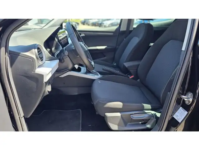 Seat Arona view 13