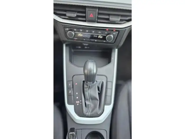 Seat Arona view 12