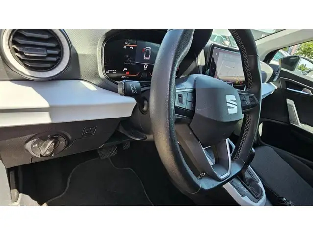 Seat Arona view 6