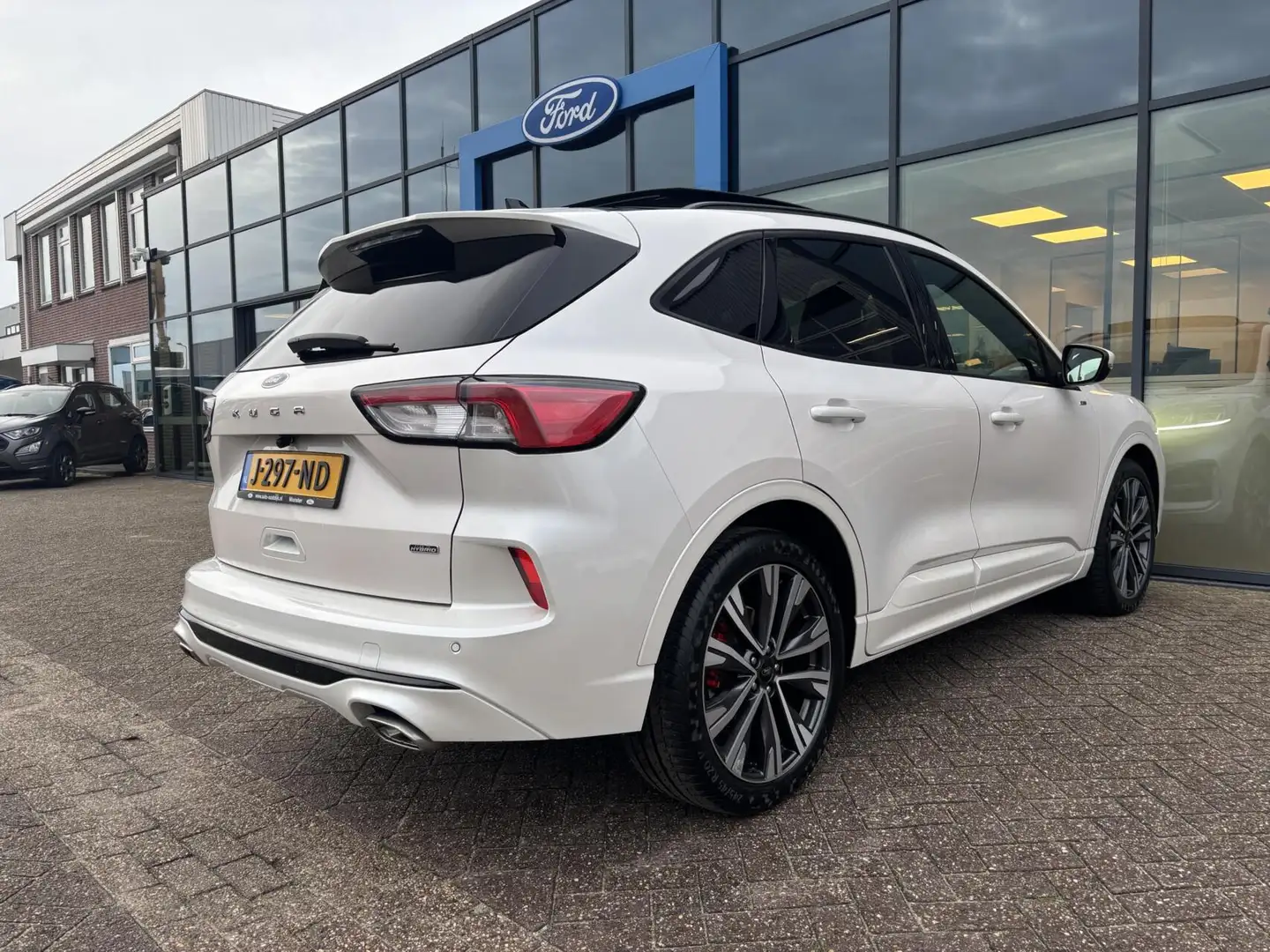 Ford Kuga 2.5 PHEV ST-Line X 225PK Panodak Winterpack Cruise Wit - 2