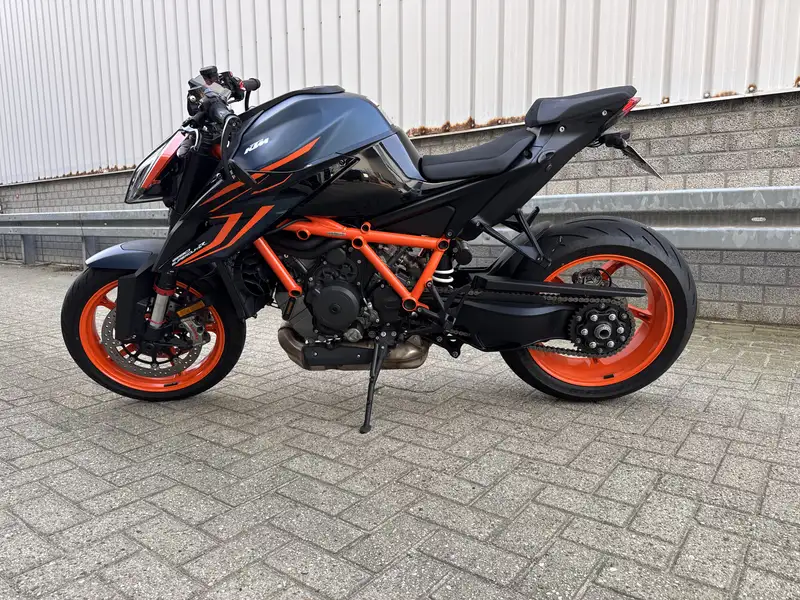 KTM 1290 Super Duke R - foto 5