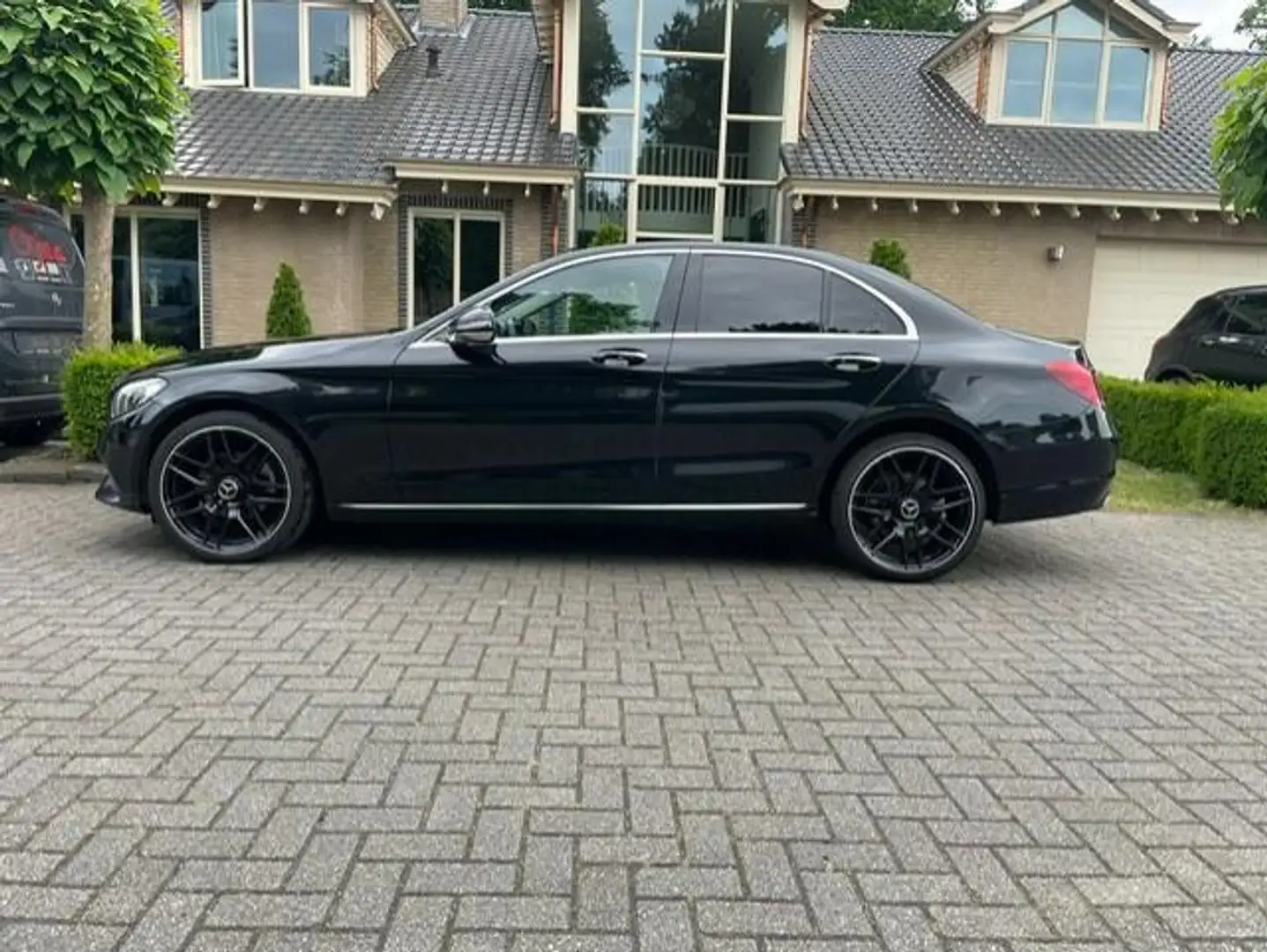 Mercedes-Benz C 180 d BleuTEC AVANTGARDE NAVI AIRCO PDC Zwart - 2