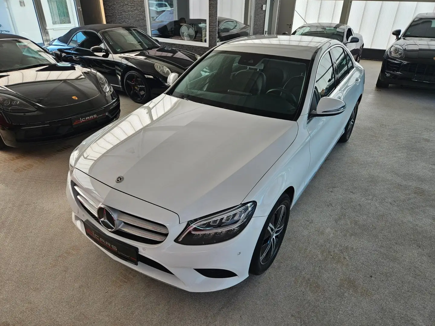 Mercedes-Benz C 220 d 4Matic Avantgarde Wit - 2