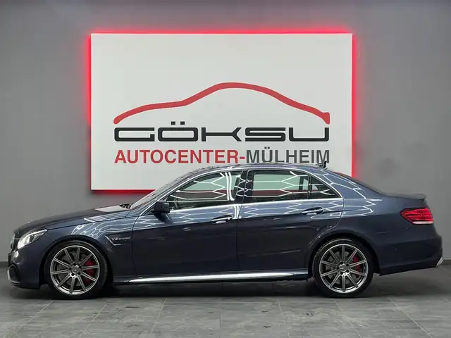 Mercedes-Benz E-Class view 7