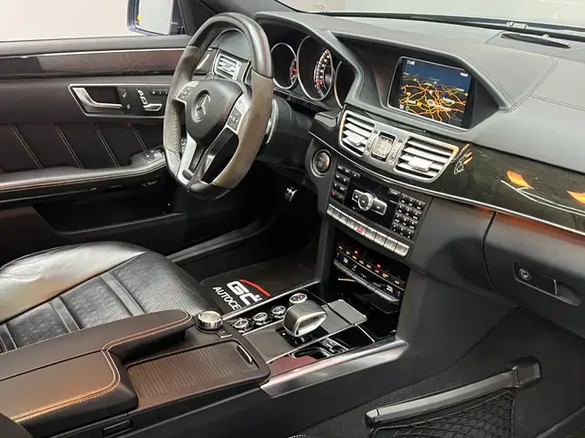 Mercedes-Benz E-Class view 12