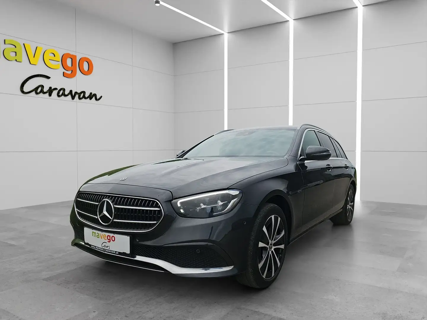 Mercedes-Benz E 300 de PHEV T 4Matic Avantgarde Aut. Gris - 1