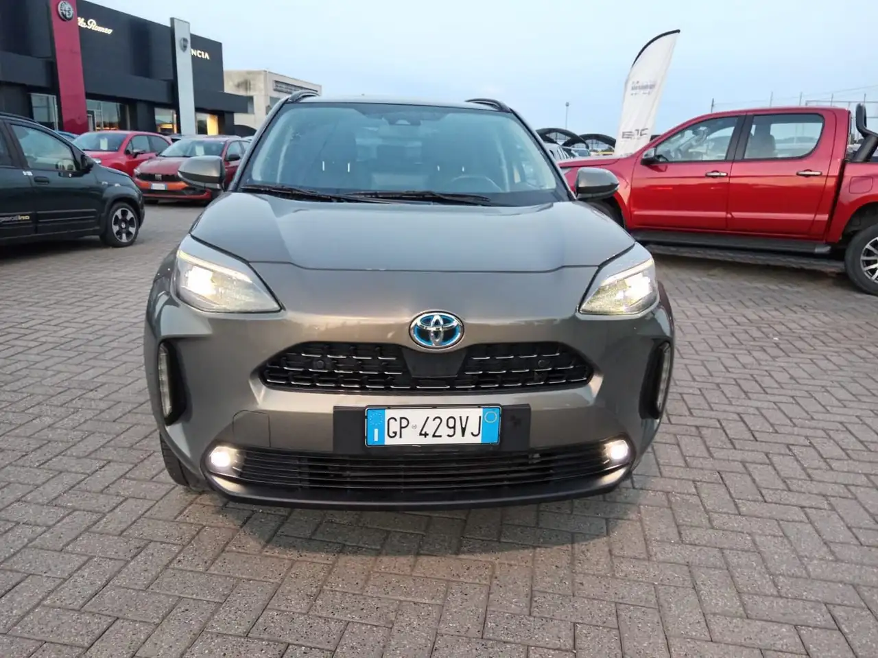 Toyota Yaris Cross 1.5H (116 CV) E-CVT Lounge AWD-i, миниатюра 2