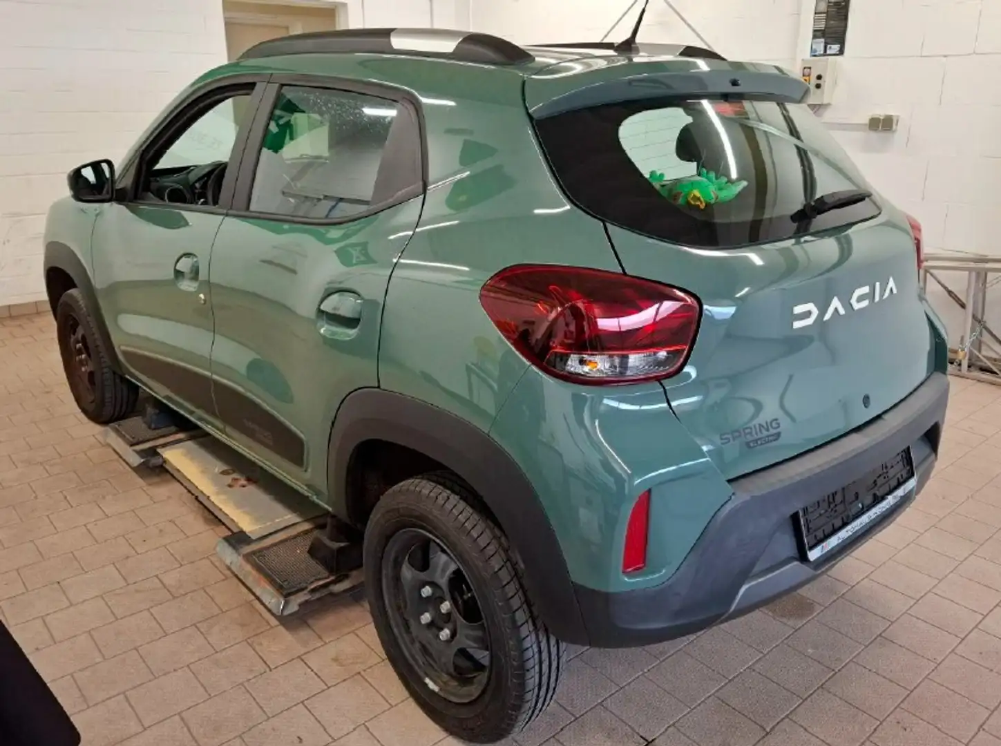 Dacia Spring Essential 45 Klima - Bluetooth Grün - 2