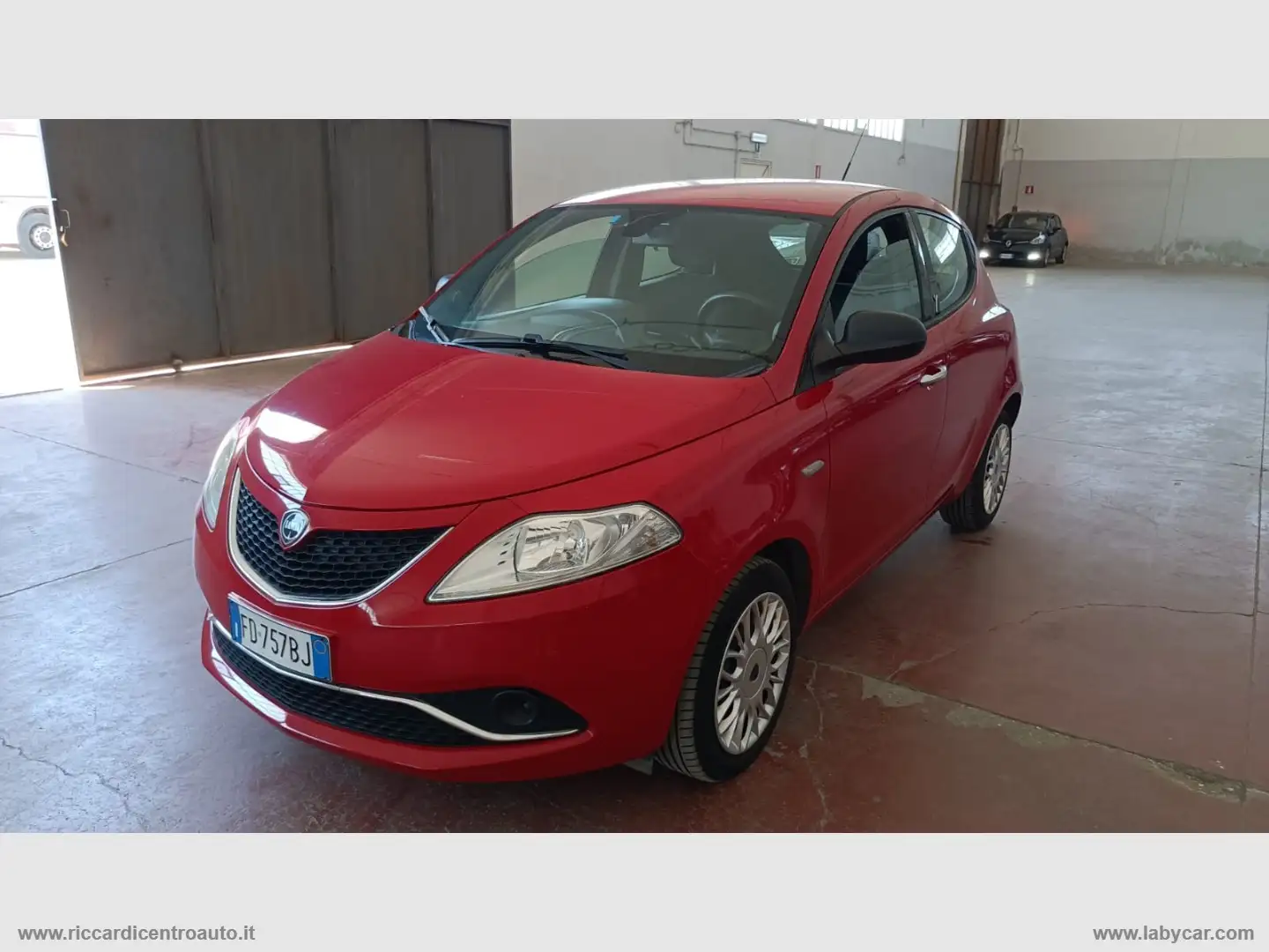 Lancia Ypsilon 1.2 69 CV 5p. S&S Silver Rosso - 1