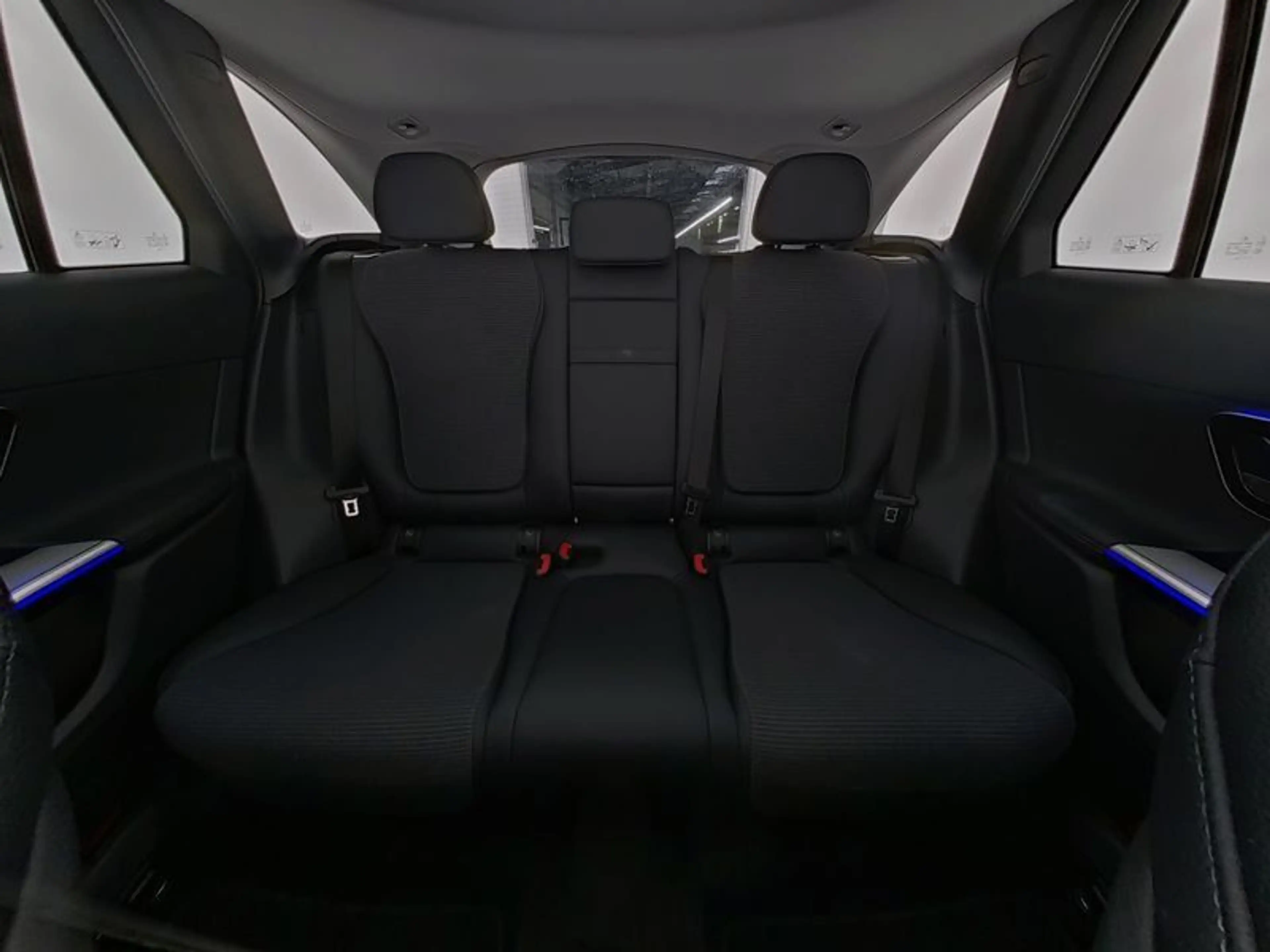 Mercedes-Benz GLC 300 de 4M Avantgarde-Plus/AHK/Panorama — photo 8