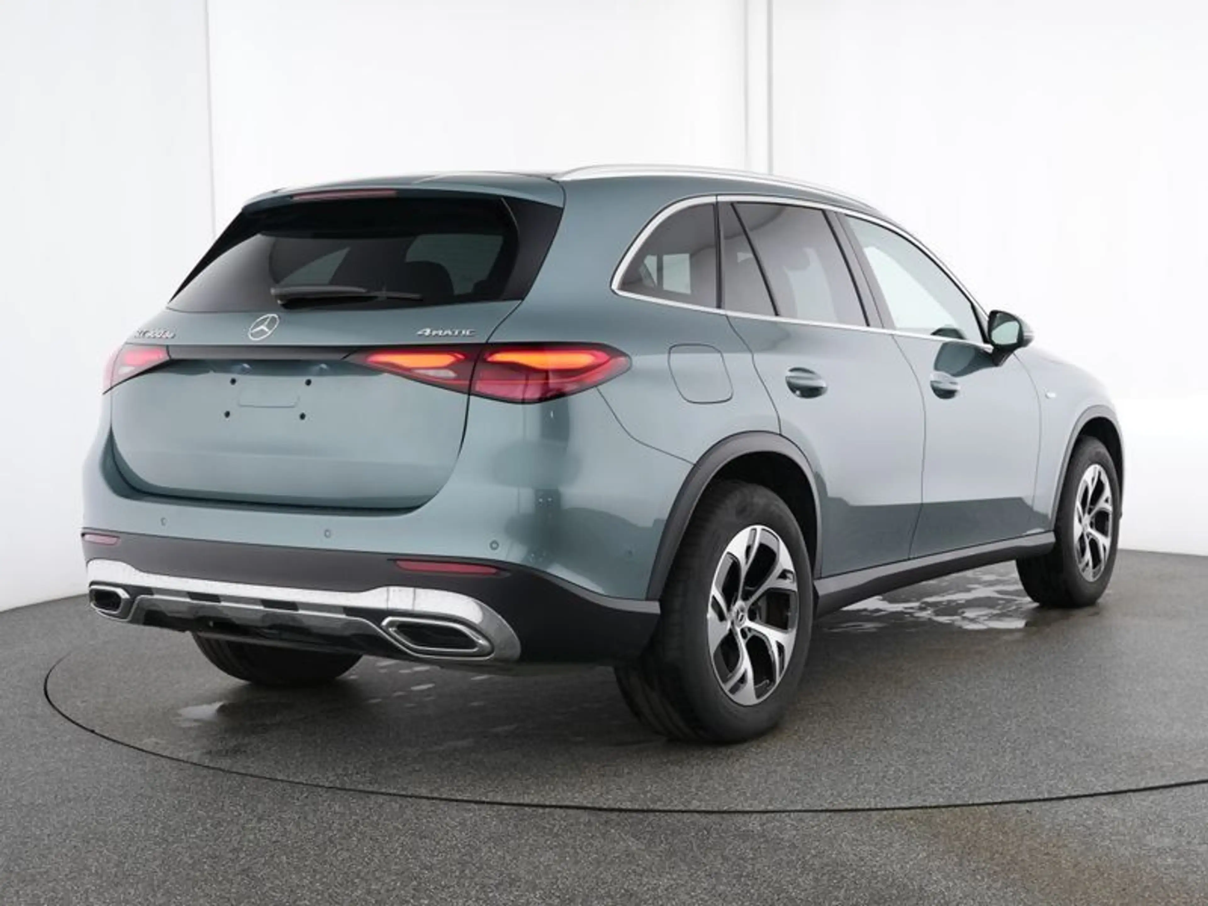 Mercedes-Benz GLC 300 de 4M Avantgarde-Plus/AHK/Panorama — photo 2