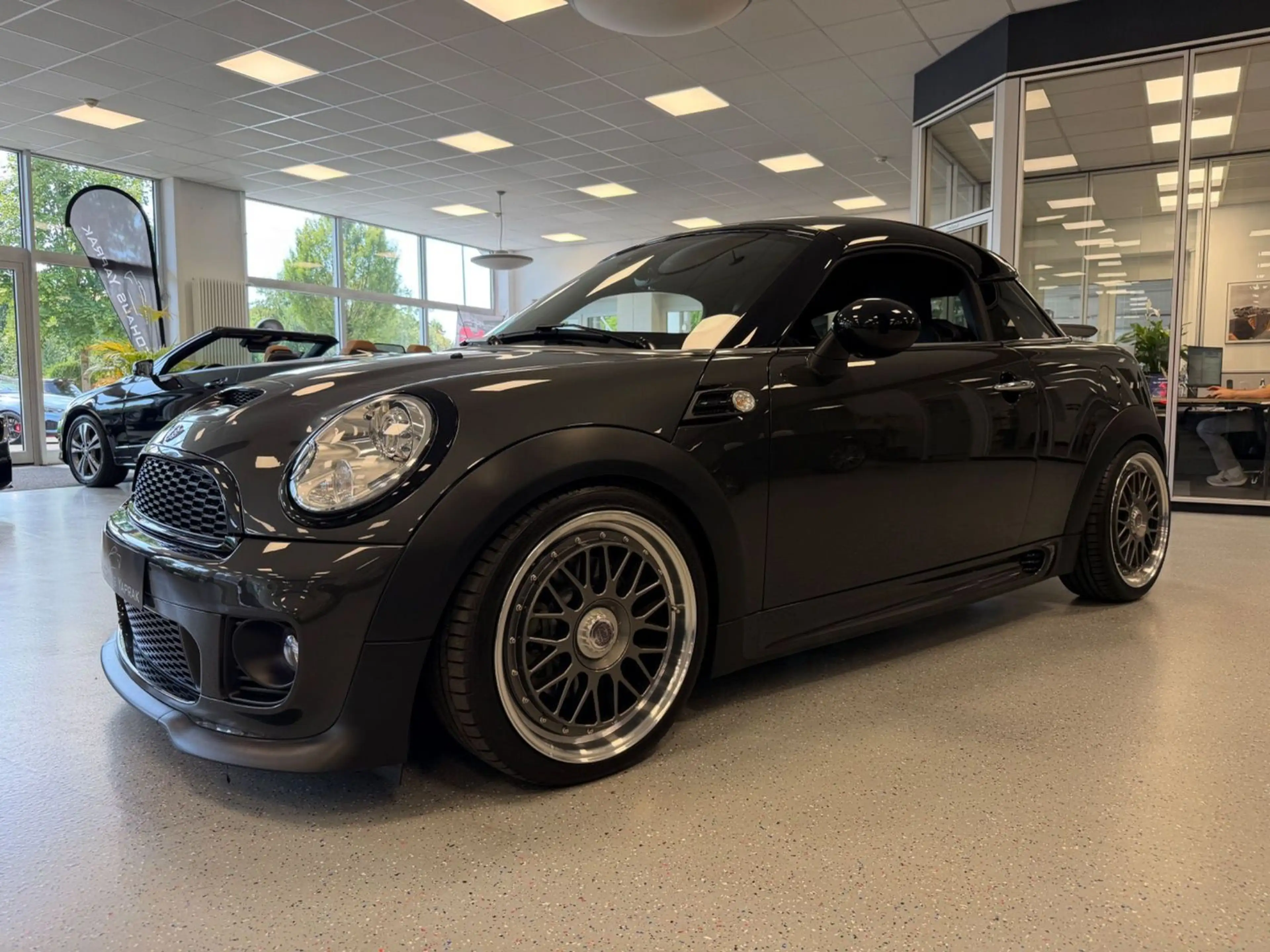 MINI Cooper S Coupe |JCW Paket|KW|18"mbDesign|Garantie — photo 5