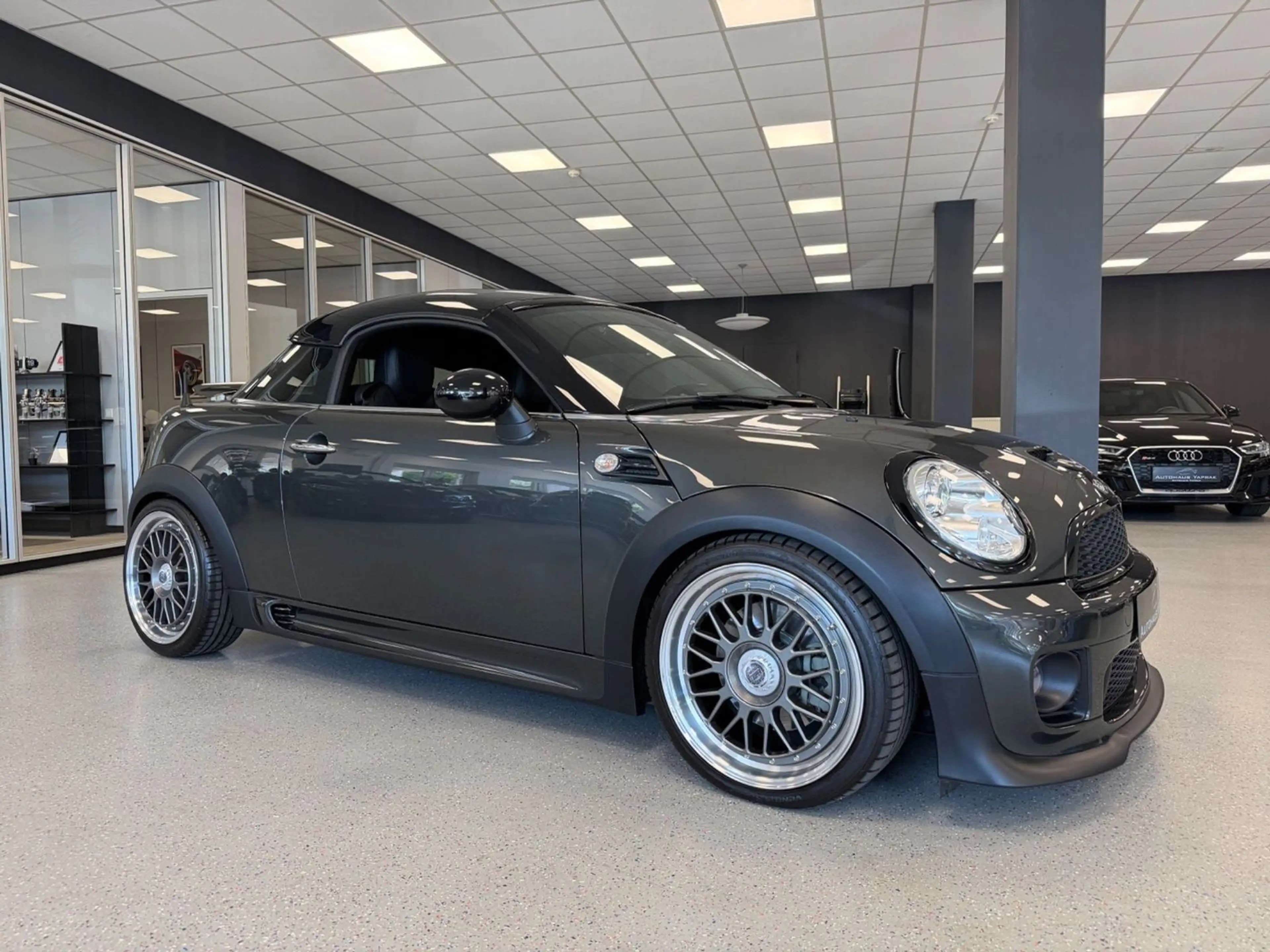 MINI Cooper S Coupe |JCW Paket|KW|18"mbDesign|Garantie — photo 8