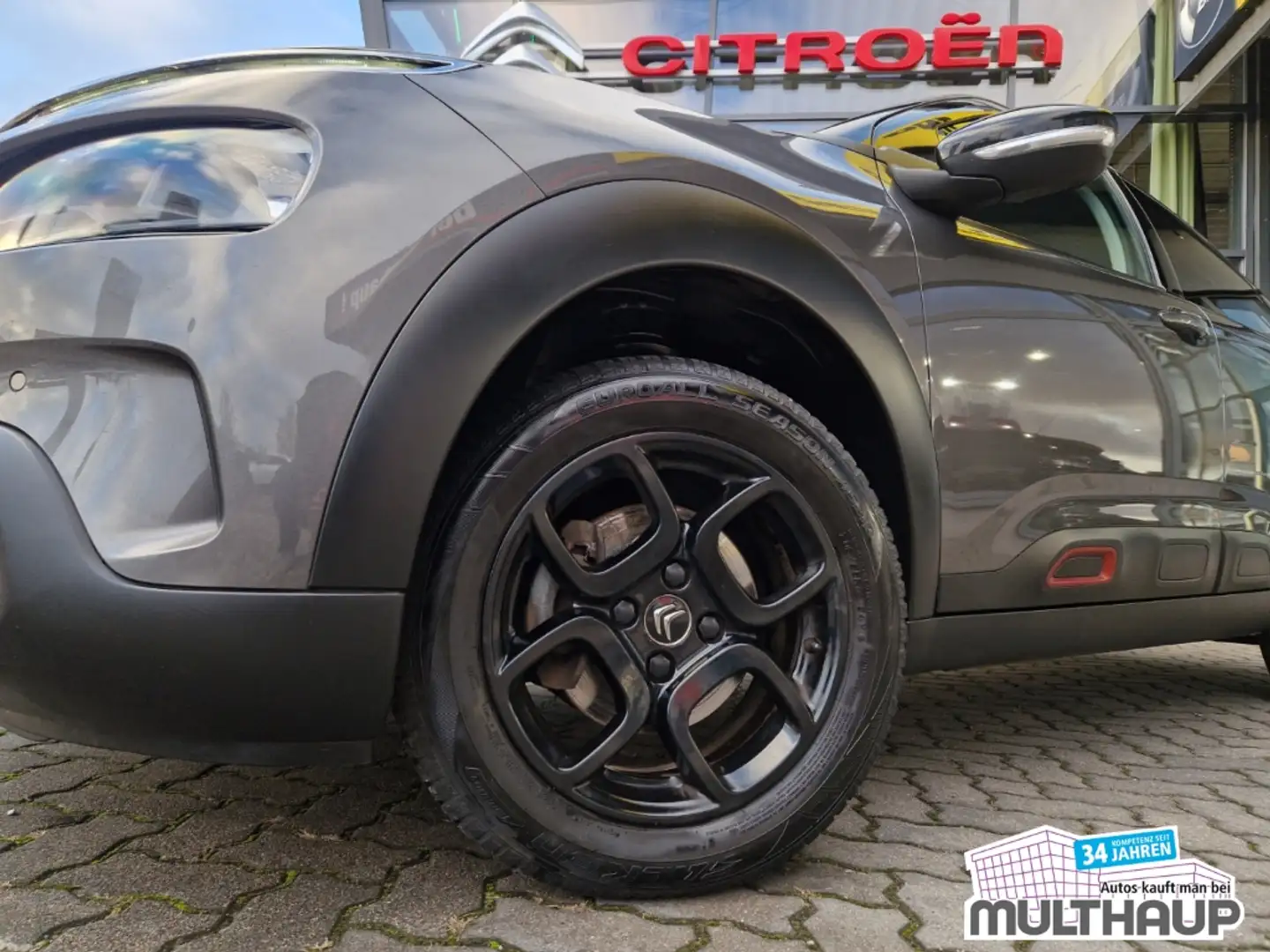 Citroen C4 Cactus Shine PureTech 130 EAT SHZ PDC Navi Grau - 2
