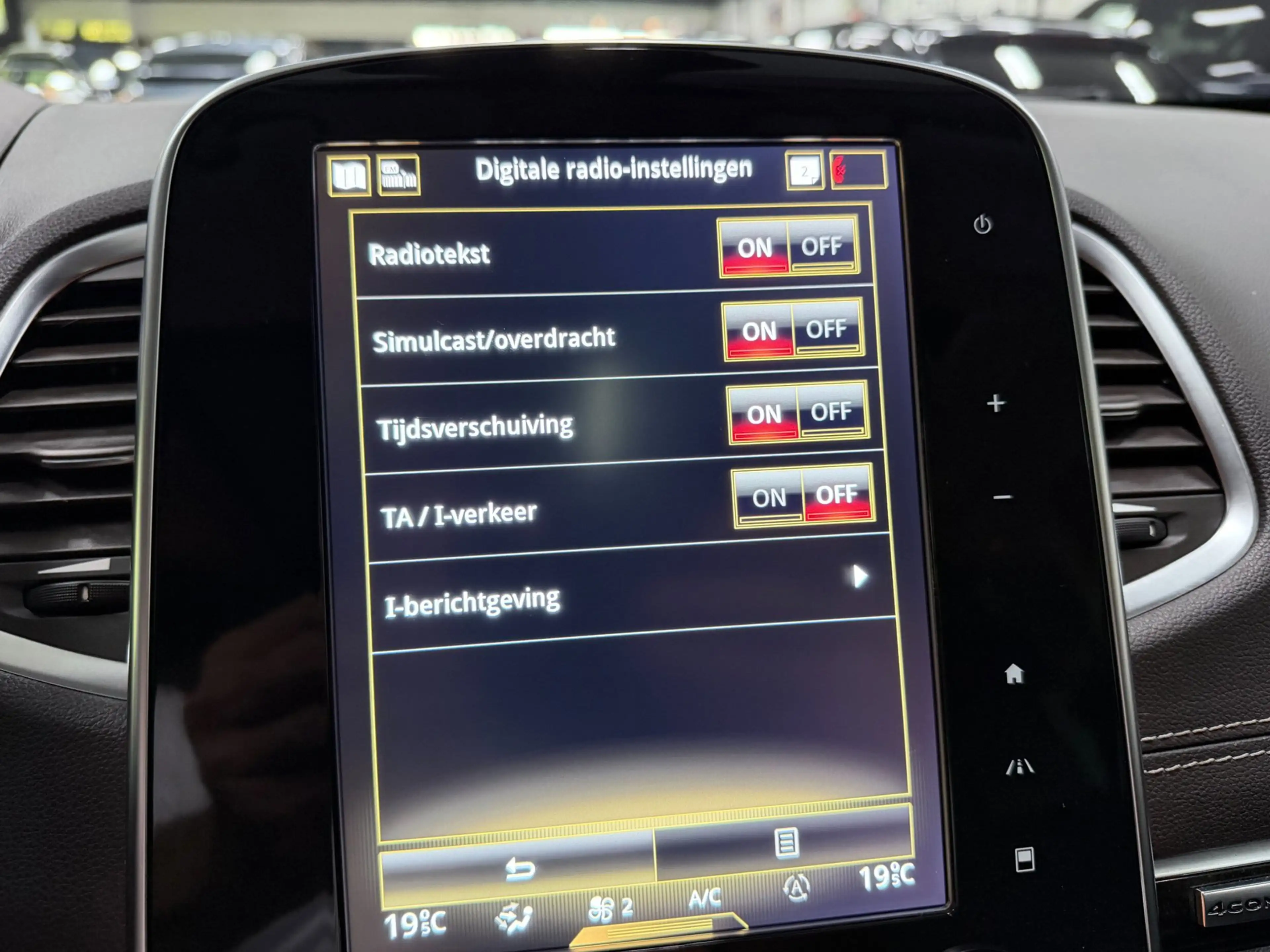 Renault Espace 1.8 TCe Initiale Paris 7p. PANO/MASSAGE-ST/LEDER/N — photo 47
