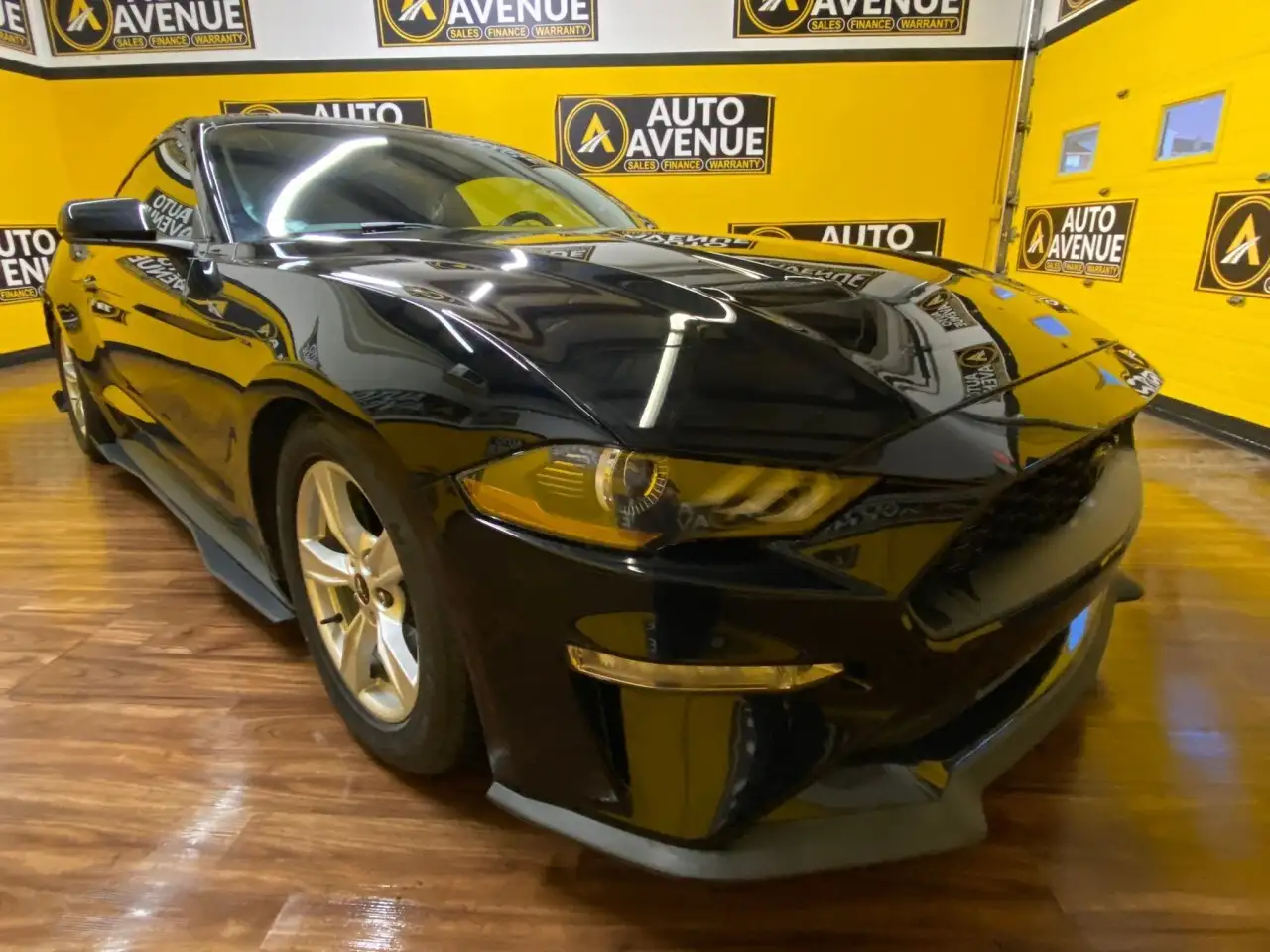 Ford Mustang photo Ford Mustang