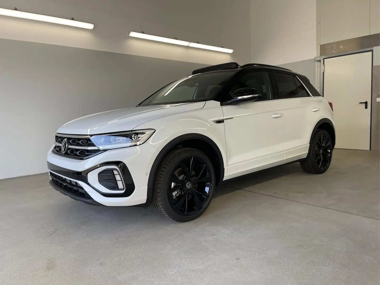 Volkswagen T-Roc R-Line 190PS 4M DSG Pano+AHK+Black+IQ.Light+IQ.... Weiß - 1