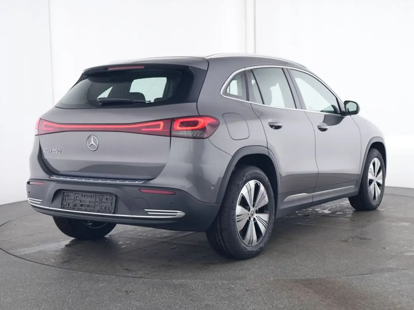Mercedes-Benz EQA 250 Luxury Line 67 kWh | MBUX Augmented Reality voor N Grijs - 2