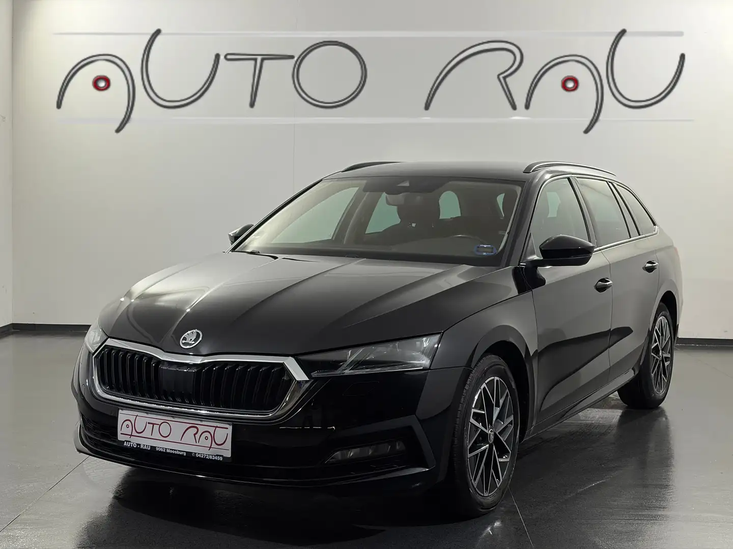 Skoda Octavia Com. 2.0 TDI Ambition DSG *LED*ACC*NAVI* Schwarz - 1