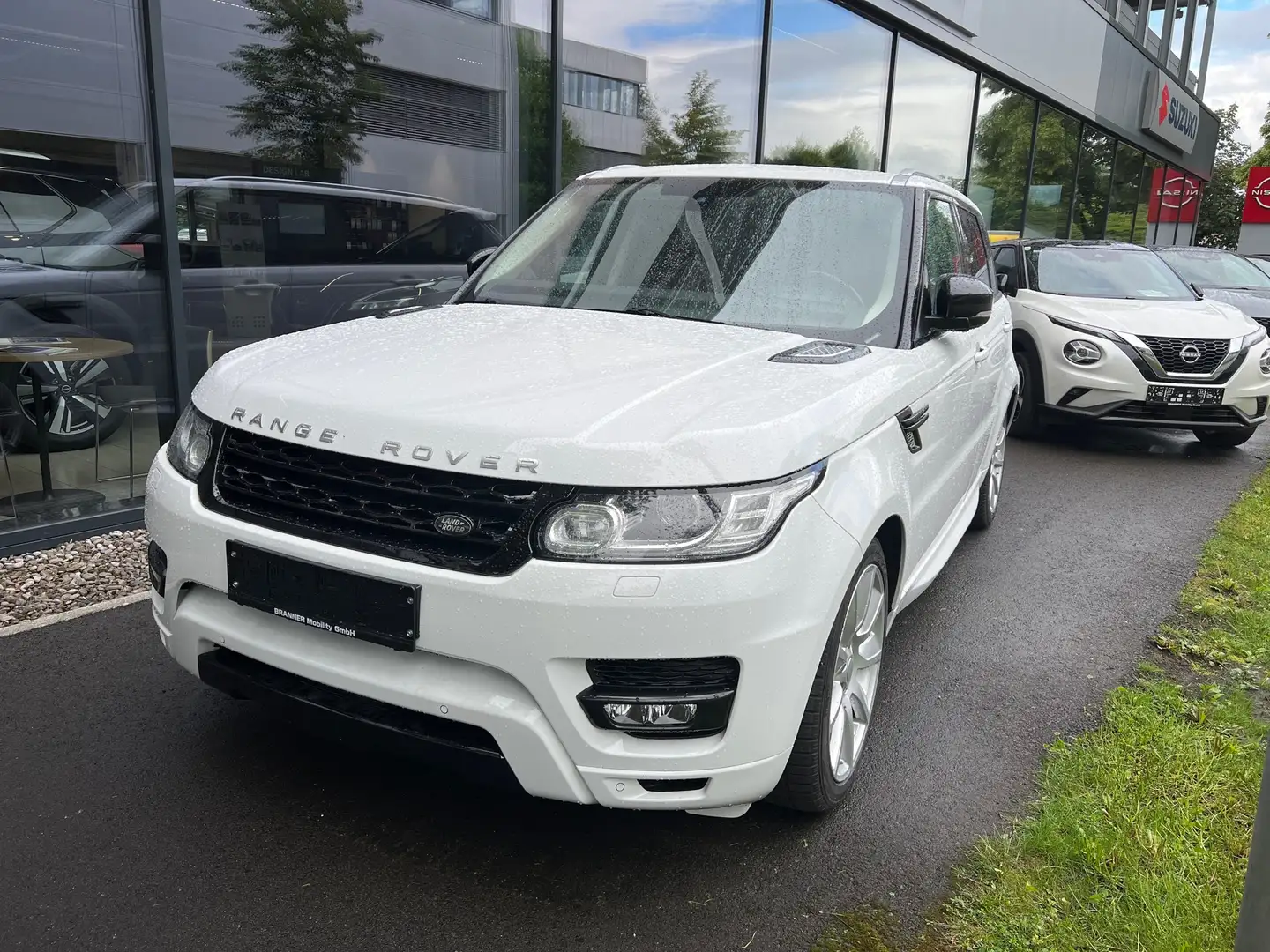 Land Rover Range Rover Sport 3,0 TDV6 HSE Dynamic Weiß - 1