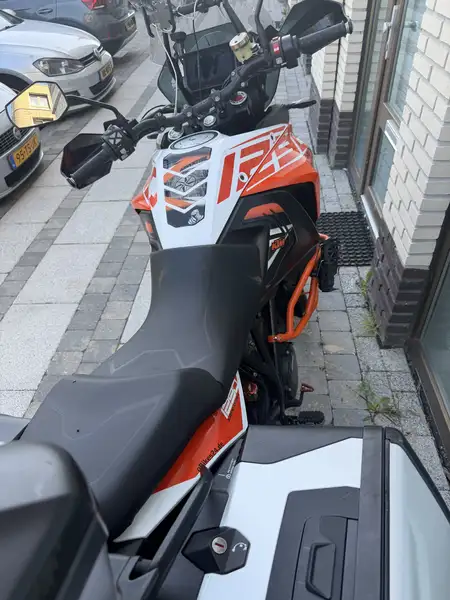 KTM 1290 SUPER ADVENTURE - foto 5