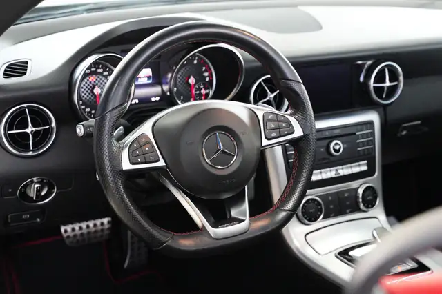 Mercedes-Benz SLC view 11
