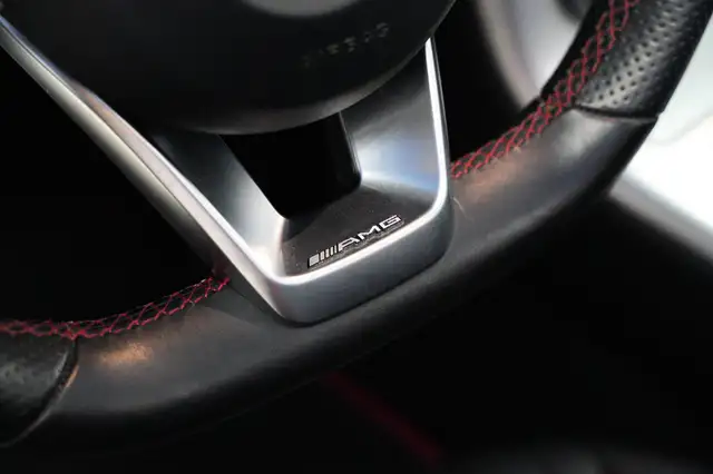 Mercedes-Benz SLC view 12