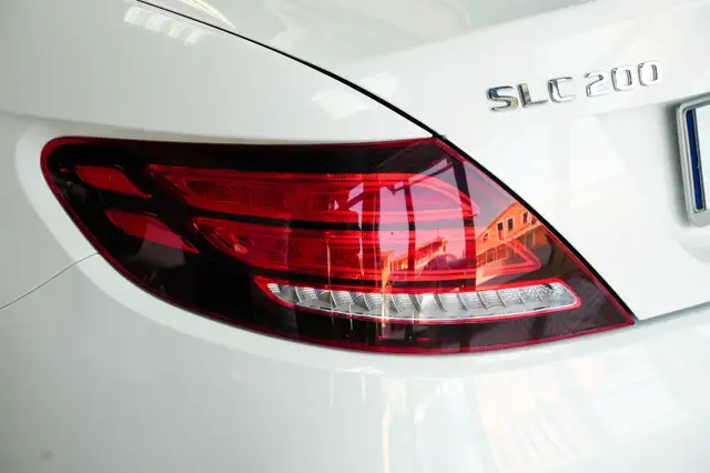 Mercedes-Benz SLC view 21
