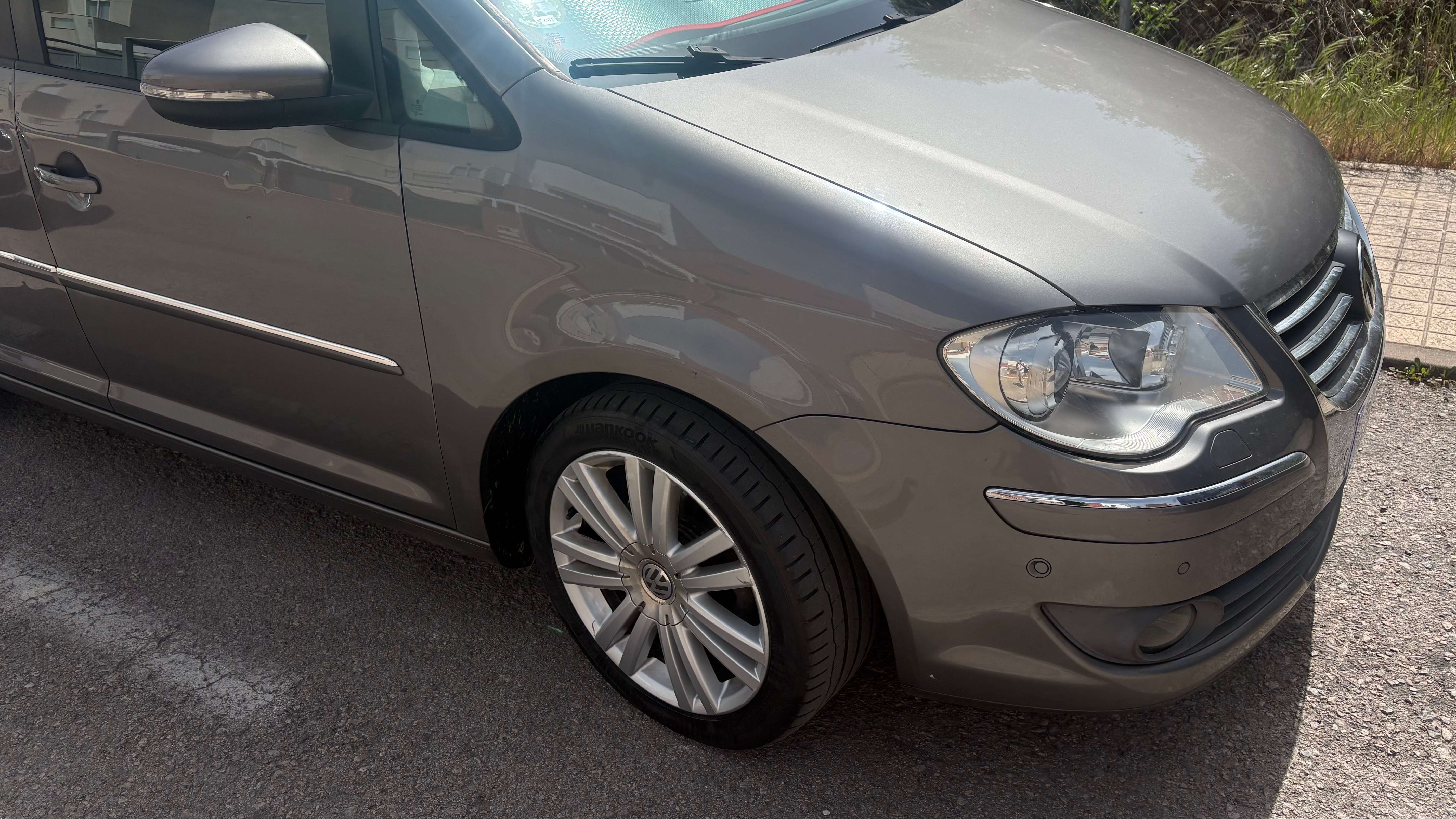 Volkswagen Touran Sport 140 CV DSG - foto 1
