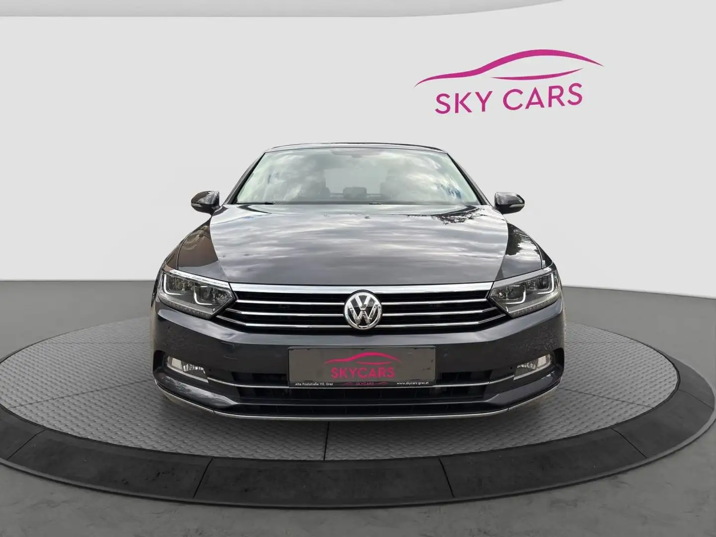 Volkswagen Passat Highline 2.0 TDI 190 PS DSG | ACC | Virtual | Navi Grau - 2