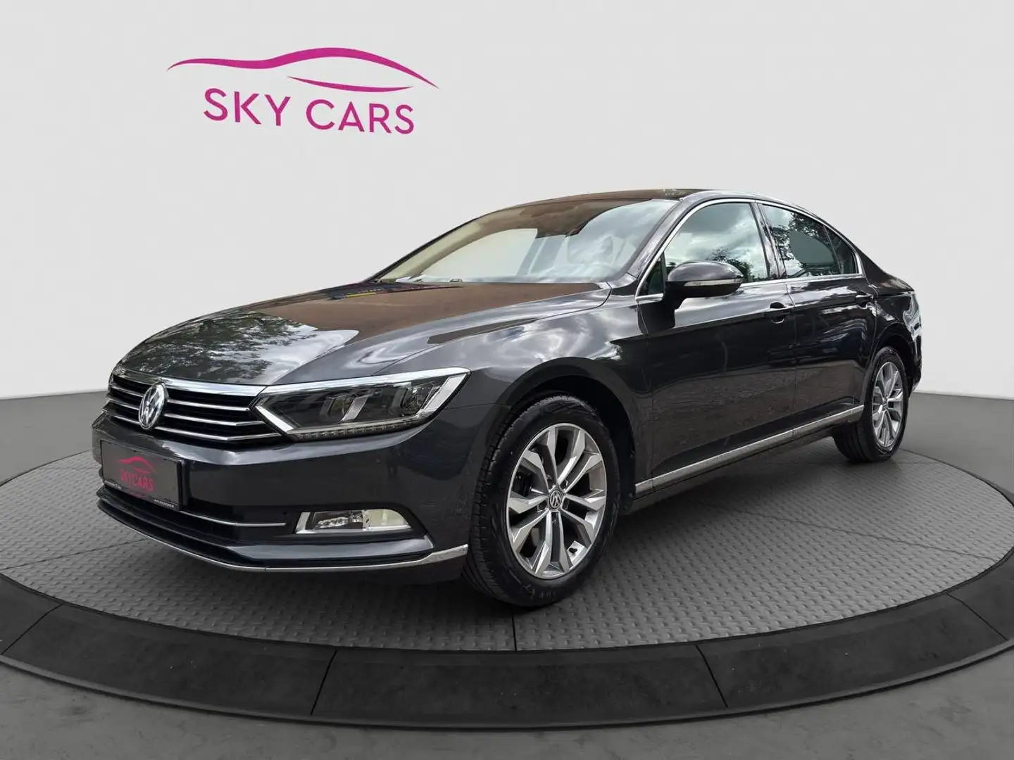 Volkswagen Passat Highline 2.0 TDI 190 PS DSG | ACC | Virtual | Navi Grau - 1