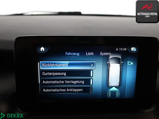 Mercedes-Benz V-Class view 22