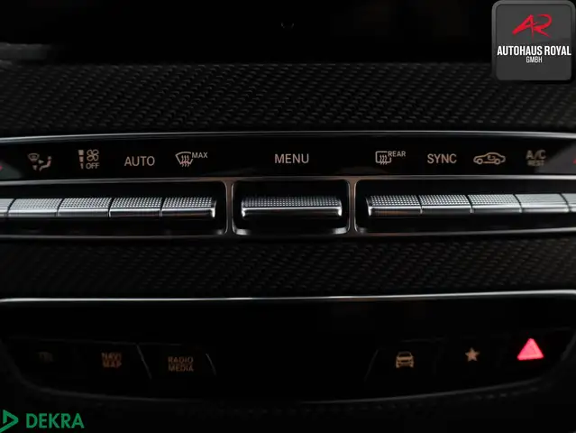 Mercedes-Benz V-Class view 24