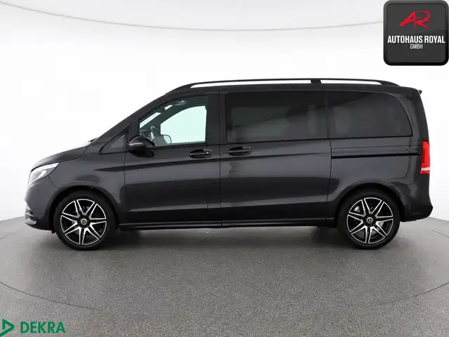Mercedes-Benz V-Class view 2