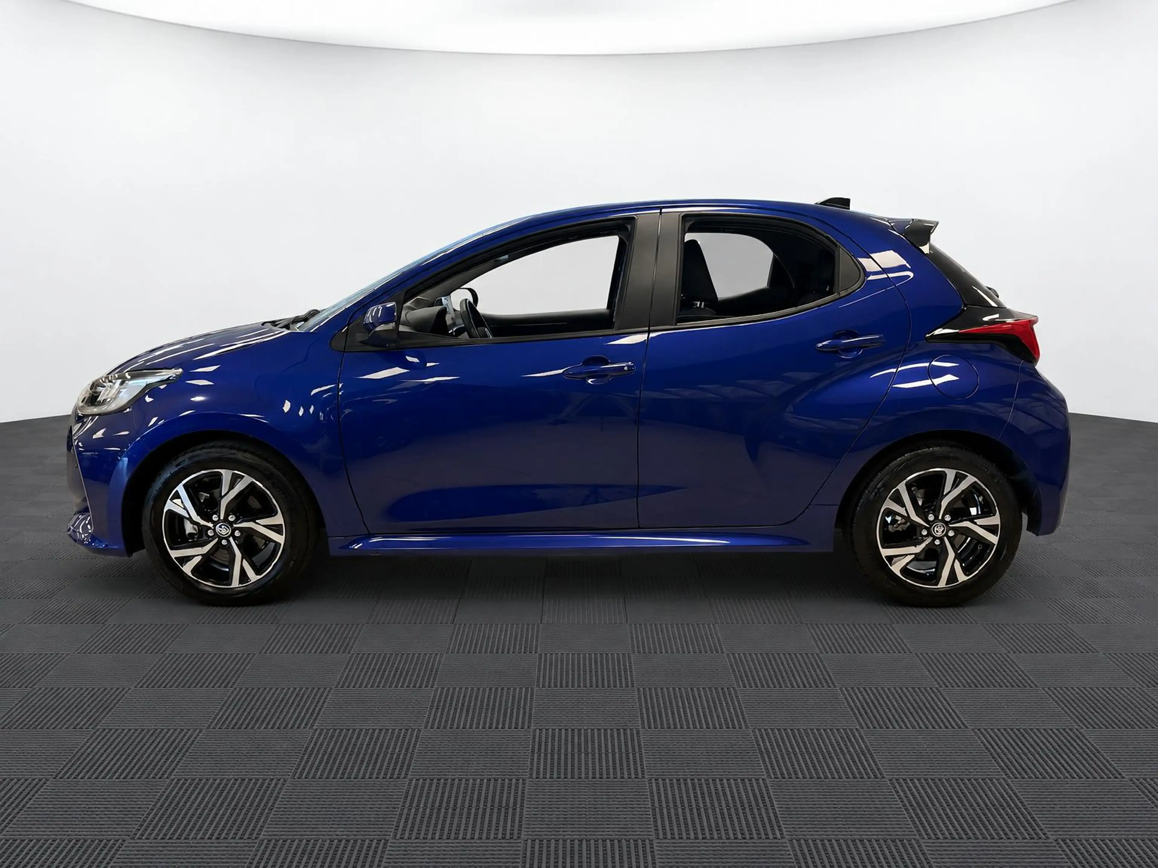 Toyota Yaris 1.5 HYBRID DYNAMIC-PACK GARANTIE TOT 2035 BLIND SP — photo 10