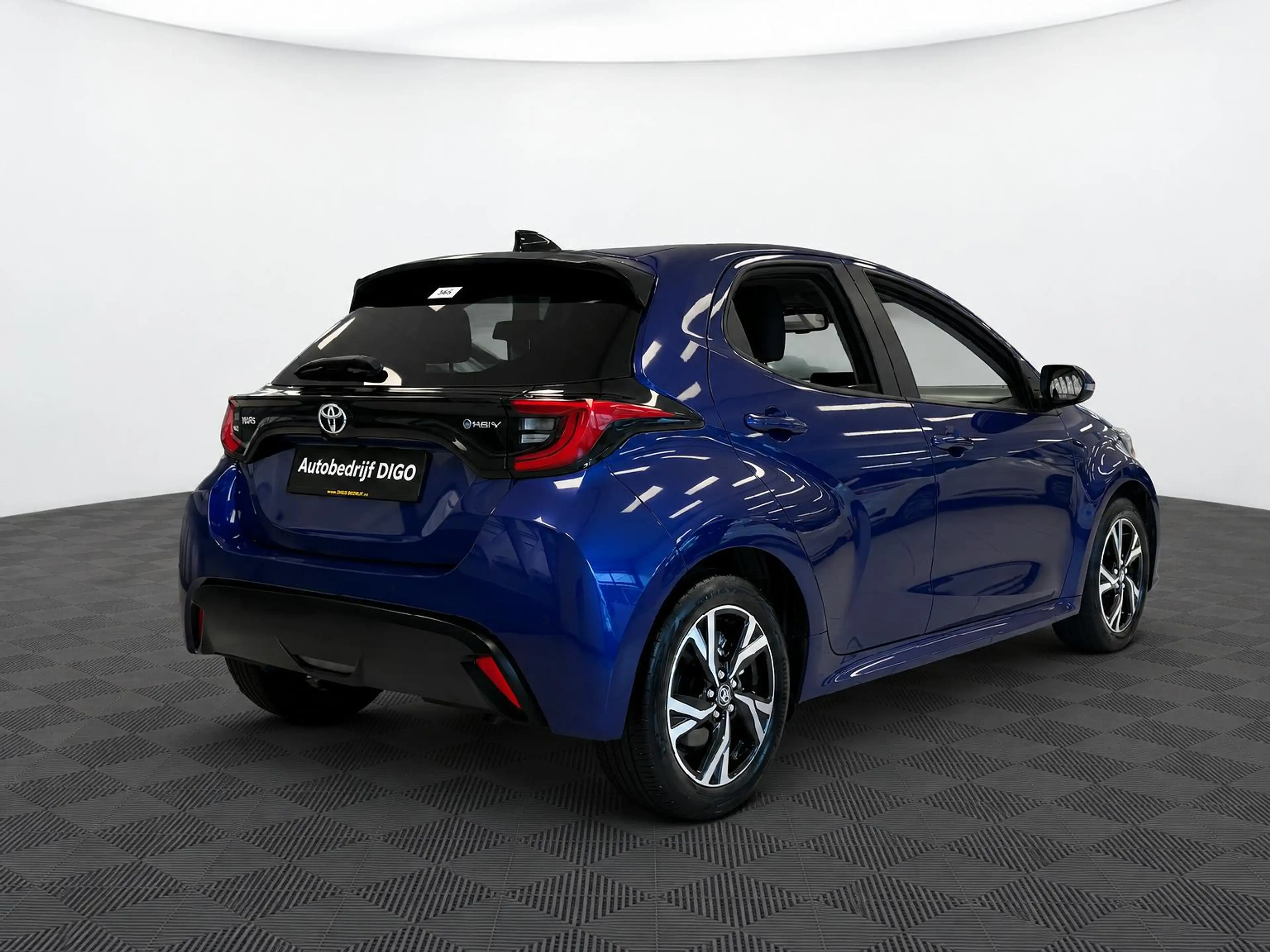 Toyota Yaris 1.5 HYBRID DYNAMIC-PACK GARANTIE TOT 2035 BLIND SP — photo 7