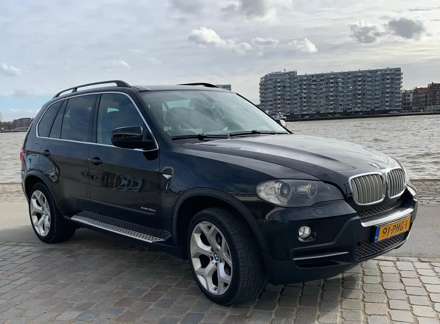 BMW X5 XDrive35d High Exec Youngtimer Zwart - 2