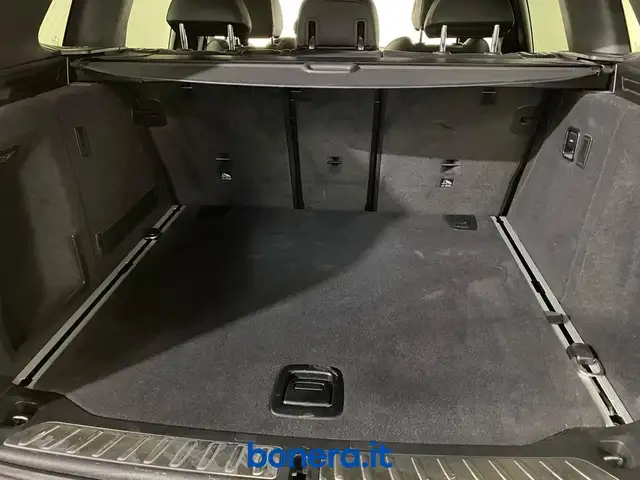 BMW X3 view 13