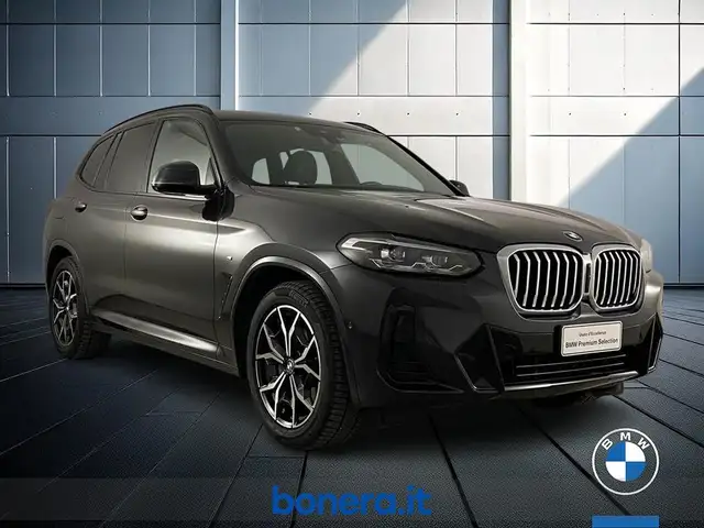 BMW X3 view 4