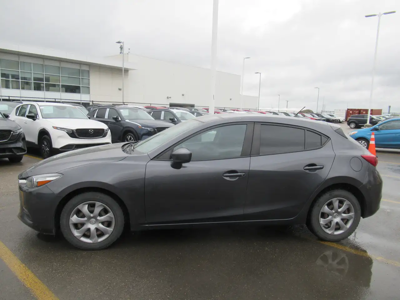 Mazda 3 снимка Mazda 3